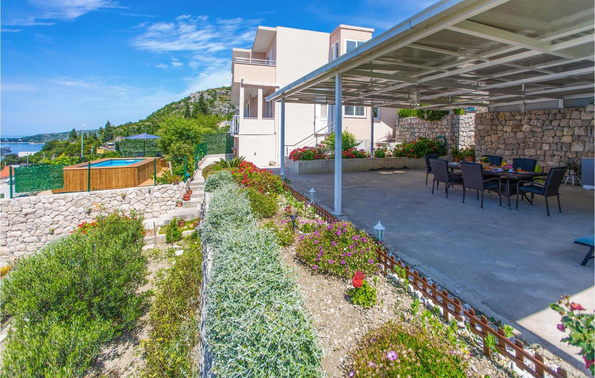 3 Bedroom Lovely Home In Plat Mlini Exterior photo